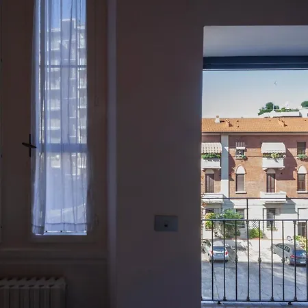 Апартаменты Gioia Home: A Due Passi Dalla Stazione E Con Posto Auto